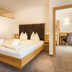 Almhotel Kaernten