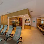 Almhotel Kaernten 4*