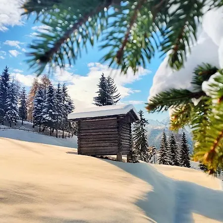 Hotel Almhotel Kaernten 4*