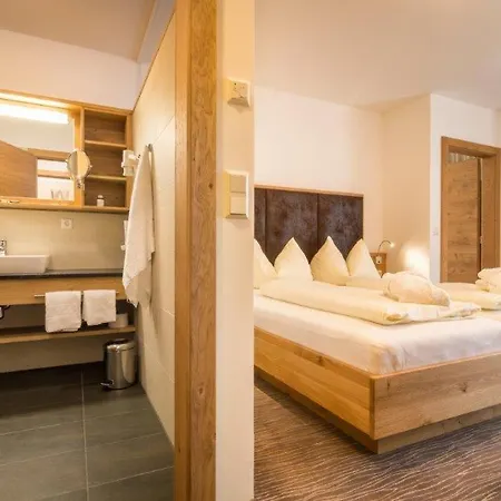 Almhotel Kaernten Зонненальпе-Насфельд
