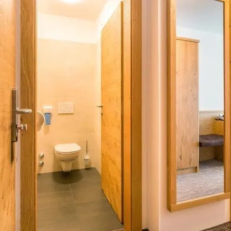 Almhotel Kaernten 4*