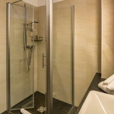 Almhotel Kaernten ゾンネンアルペ・ナスフェルト