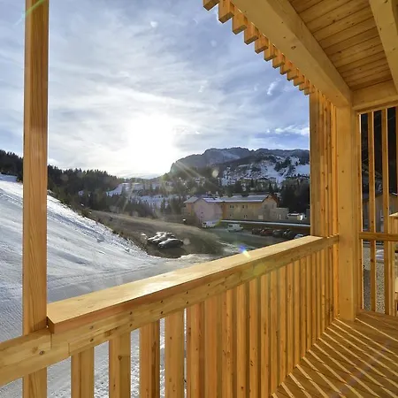 Almhotel Kaernten ホテル
