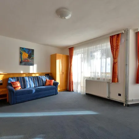 Almhotel Kaernten ホテル 4*