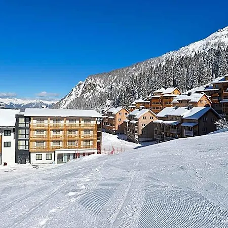 Almhotel Kaernten 4*