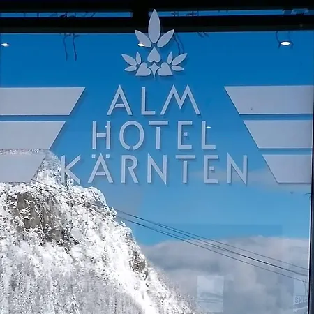 ホテル Almhotel Kaernten 4*