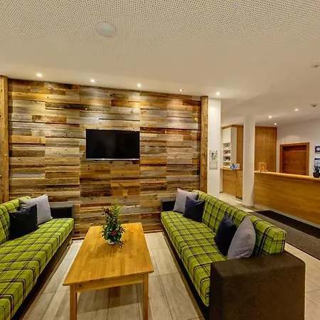 Almhotel Kaernten Szálloda 4*