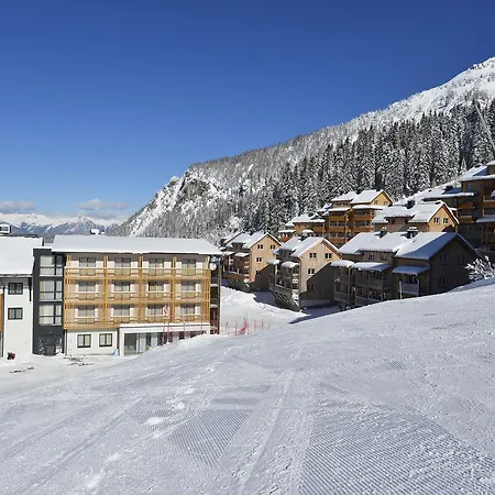 Szálloda Almhotel Kaernten 4*