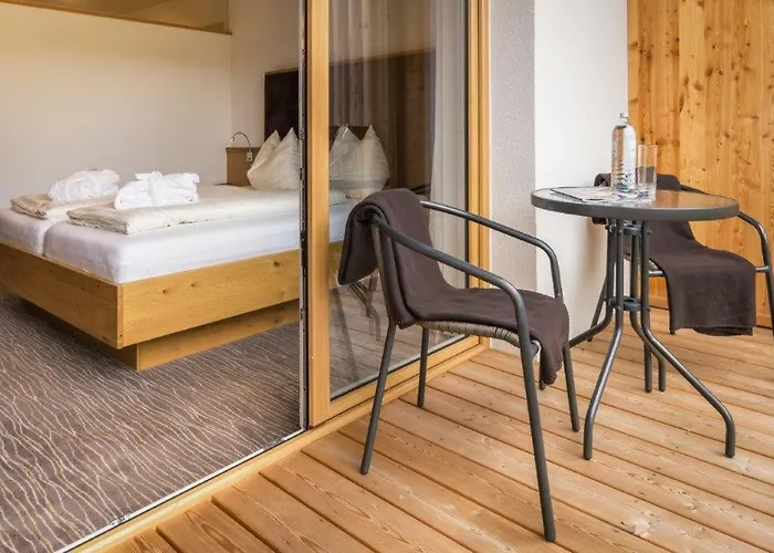 Hotel Almhotel Kaernten