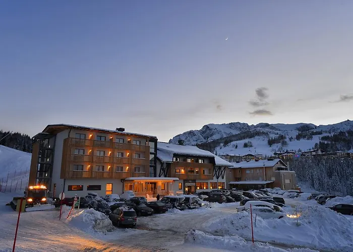 Almhotel Kaernten Hotel